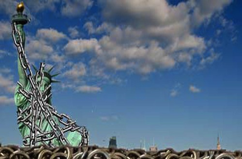 USA-in-chains-610x400